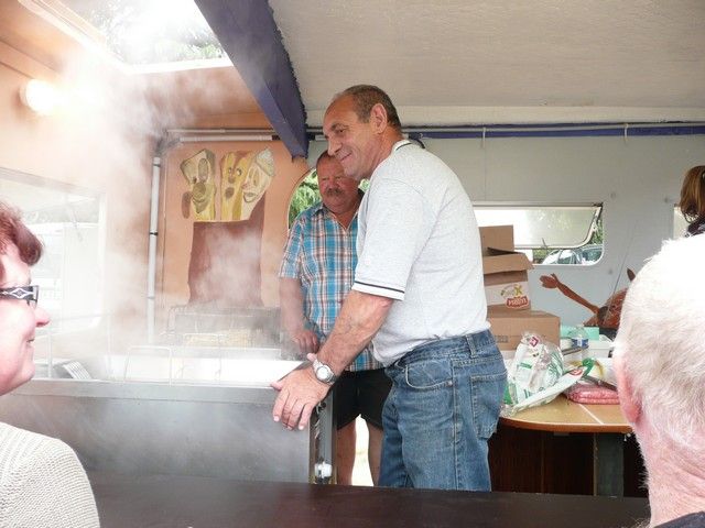 vide grenier 2012 (28).jpg